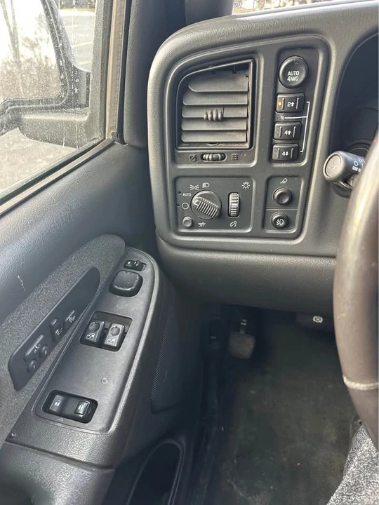 2003 Chevrolet Silverado 1st Gen - Image 12 of 16