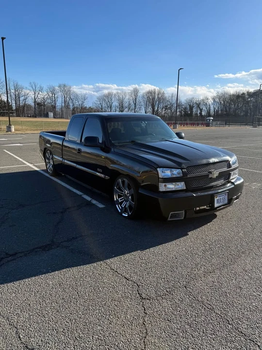 2003 Chevrolet Silverado 2nd Gen - Image 2 of 11