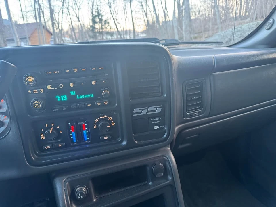 2003 Chevrolet Silverado 1st Gen - Image 8 of 9