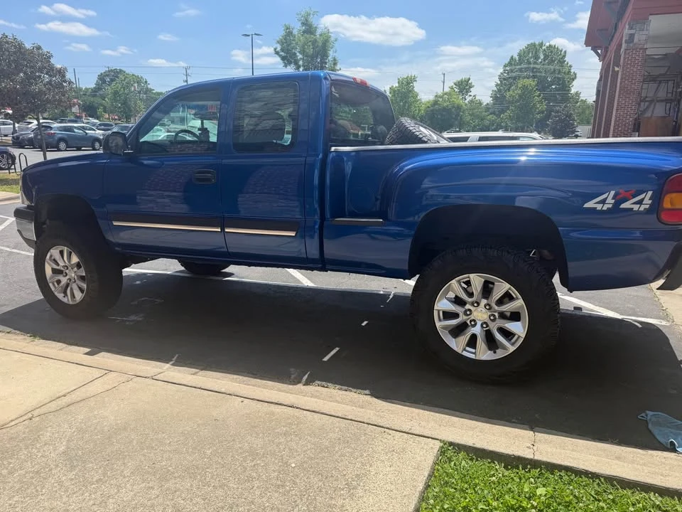 2003 Chevrolet Silverado 1st Gen - Image 2 of 9