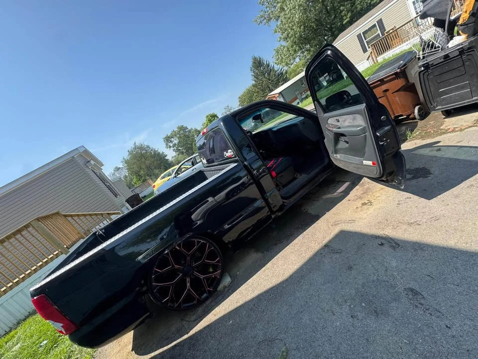 2003 Chevrolet Silverado 1st Gen - Image 2 of 17
