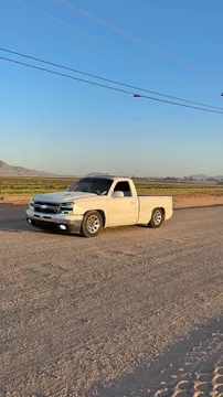 2003 Chevrolet 1500 Regular Cab Short Bed