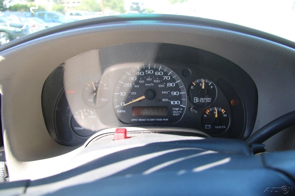 2003 Chevrolet Astro - Image 16 of 21