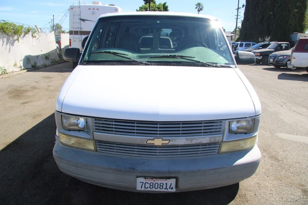 2003 Chevrolet Astro - Image 11 of 21