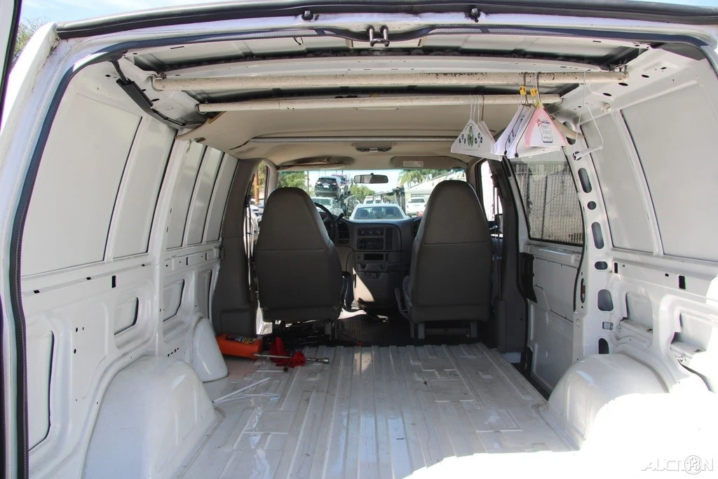 2003 Chevrolet Astro - Image 21 of 21