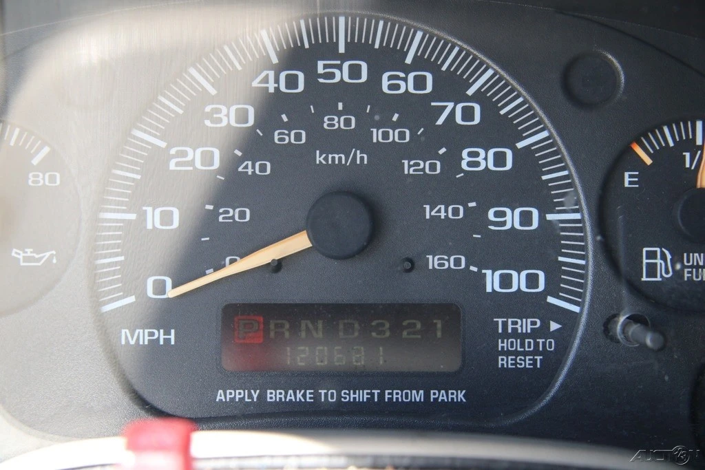 2003 Chevrolet Astro - Image 17 of 21