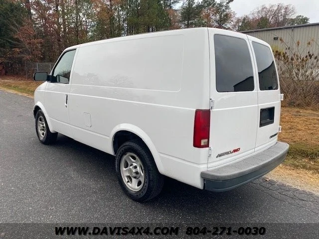 2003 Chevrolet Astro - Image 6 of 12
