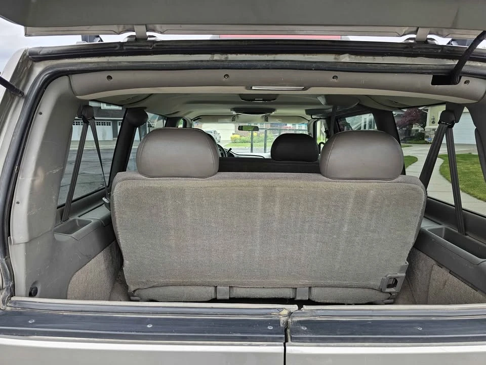 2003 Chevrolet Astro - Image 5 of 13
