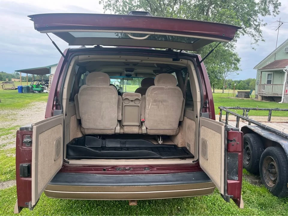2003 Chevrolet Astro - Image 6 of 20