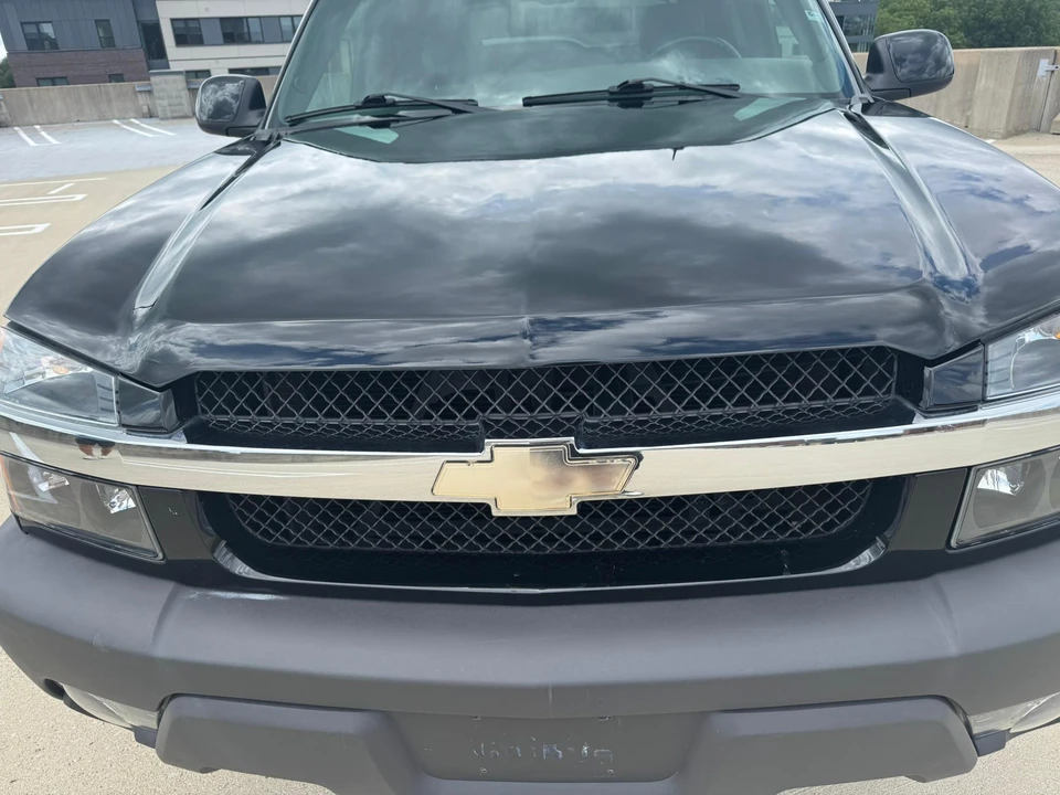 2003 Chevrolet Avalanche - Image 10 of 31