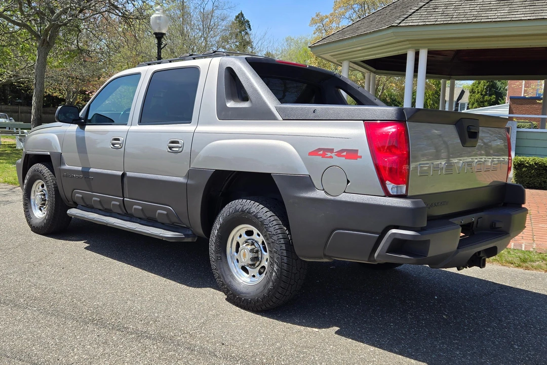 2003 Chevrolet Avalanche - Image 4 of 31