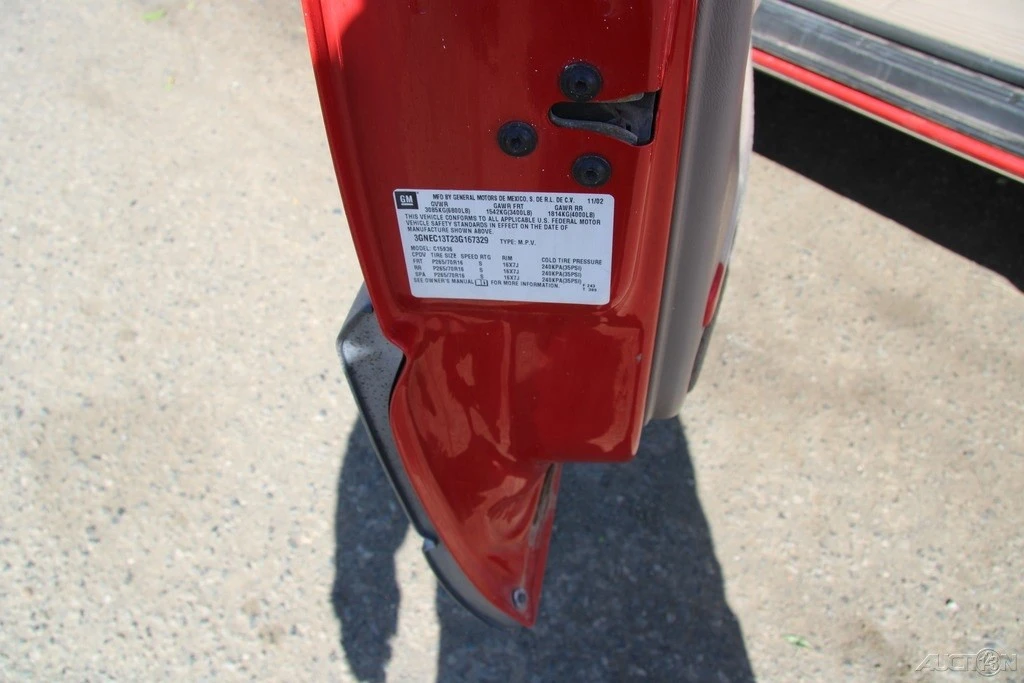 2003 Chevrolet Avalanche - Image 12 of 21