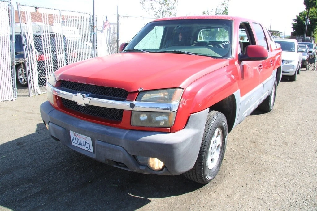 2003 Chevrolet Avalanche - Image 2 of 21