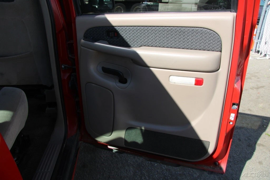 2003 Chevrolet Avalanche - Image 21 of 21