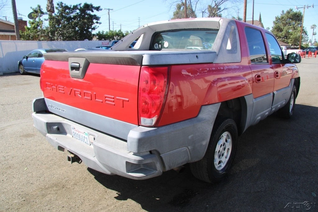 2003 Chevrolet Avalanche - Image 7 of 21
