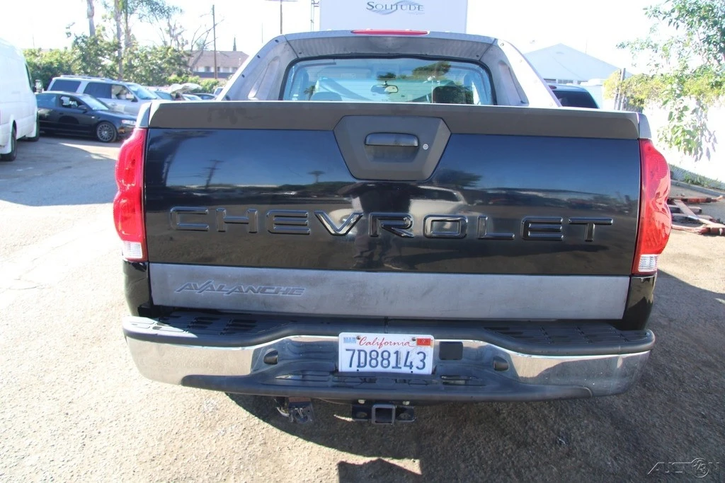 2003 Chevrolet Avalanche - Image 5 of 21