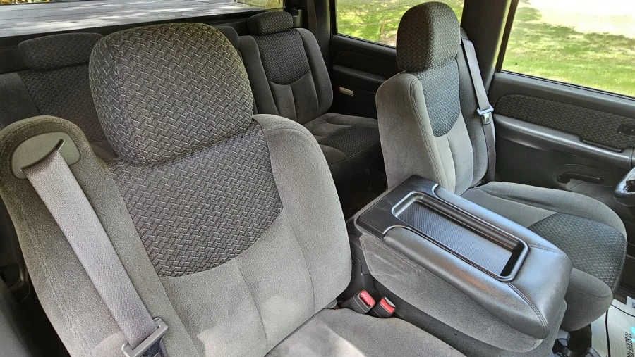 2003 Chevrolet Avalanche - Image 19 of 25