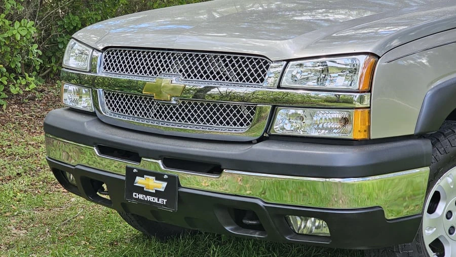 2003 Chevrolet Avalanche - Image 7 of 25