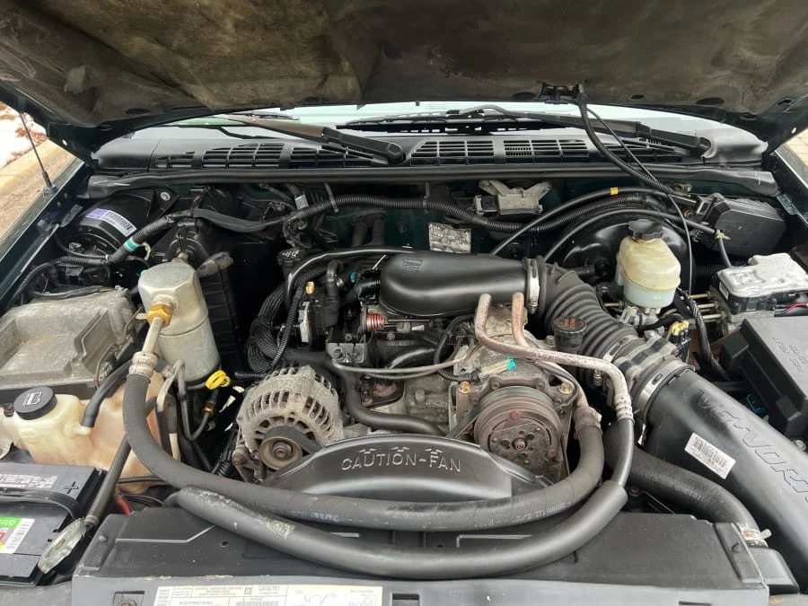 2003 Chevrolet S-10 Blazer 2nd Gen - Image 10 of 13