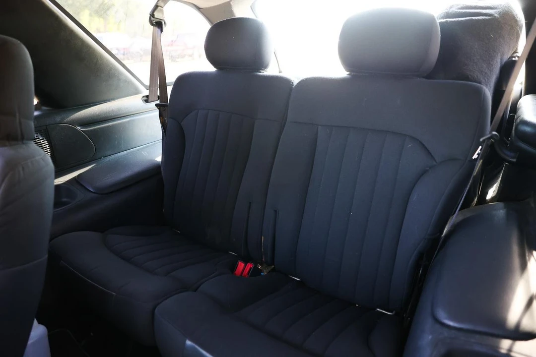 2003 Chevrolet S-10 Blazer 2nd Gen - Image 6 of 21