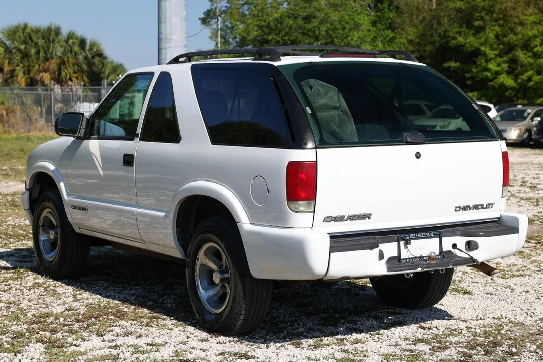 2003 Chevrolet S-10 Blazer 2nd Gen - Image 5 of 21