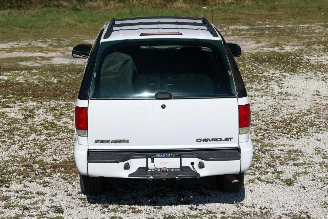 2003 Chevrolet S-10 Blazer 2nd Gen - Image 9 of 21