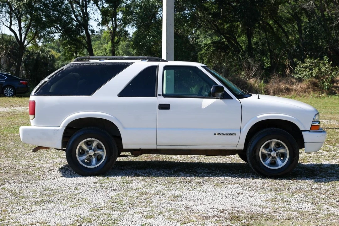 2003 Chevrolet S-10 Blazer 2nd Gen - Image 13 of 21