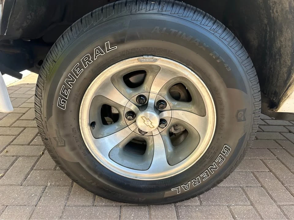 2003 Chevrolet Blazer - Image 18 of 19
