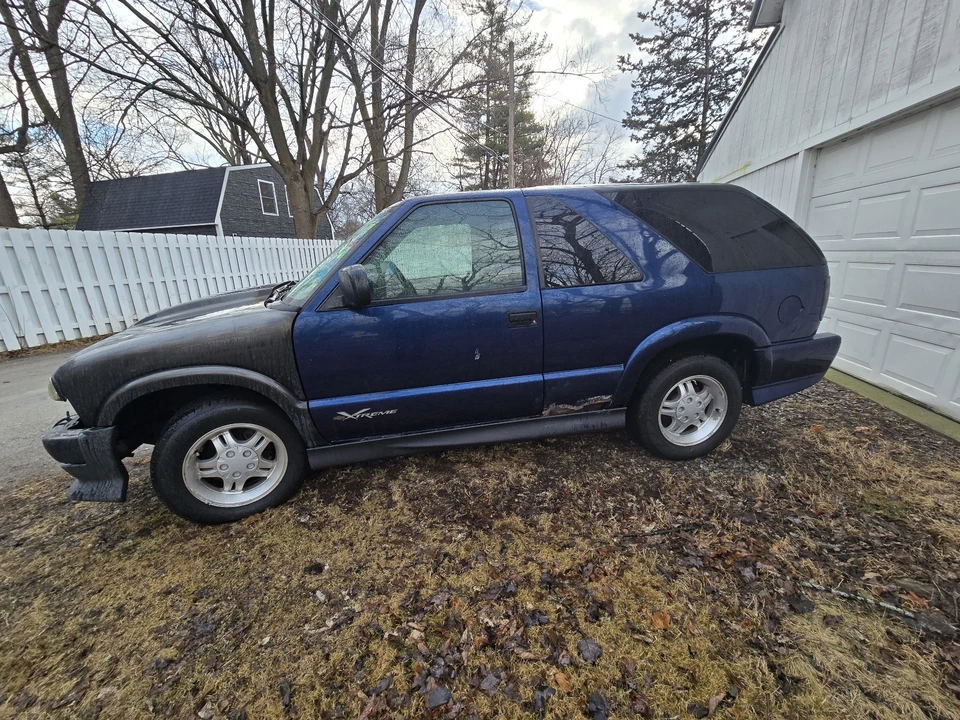 2003 Chevrolet S-10 Blazer 2nd Gen - Image 2 of 4