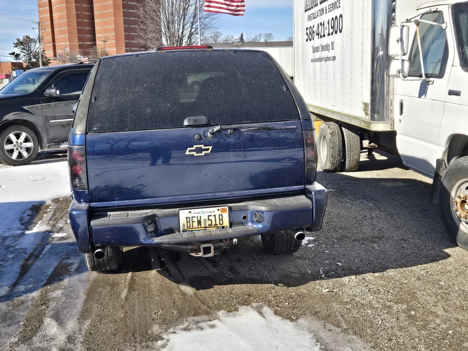 2003 Chevrolet S-10 Blazer 2nd Gen - Image 4 of 4