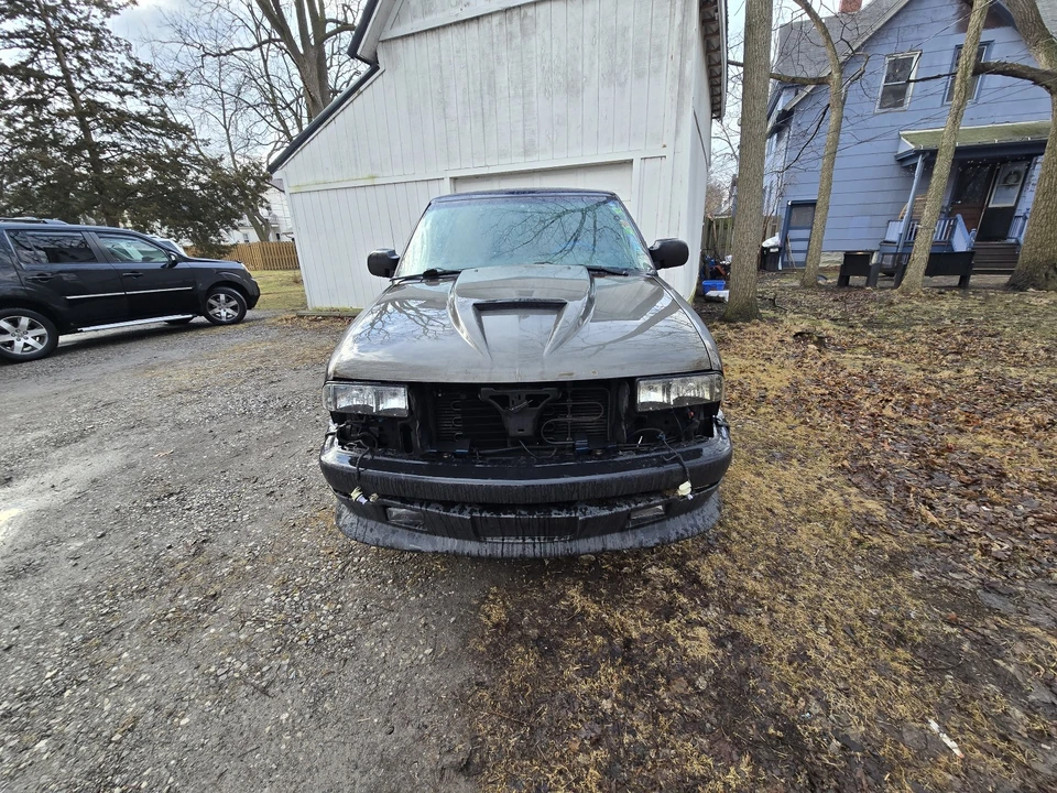 2003 Chevrolet S-10 Blazer 2nd Gen - Image 3 of 4
