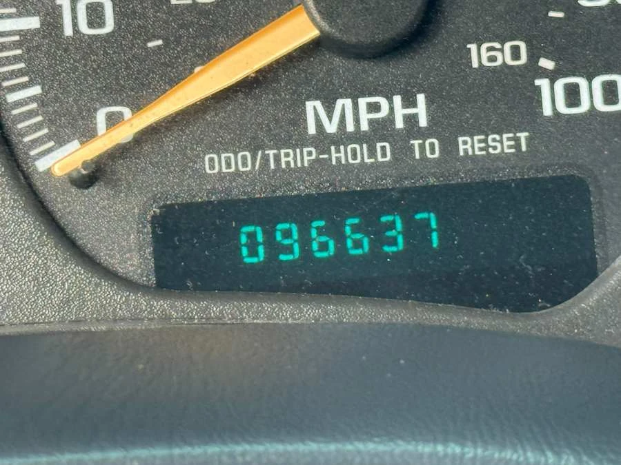 2003 Chevrolet Blazer - Image 6 of 11