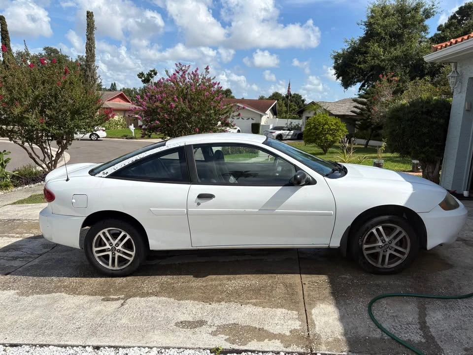 2003 Chevrolet Cavalier - Image 4 of 7