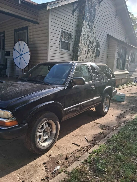 2003 Chevrolet S-10 Blazer 2nd Gen - Image 3 of 3