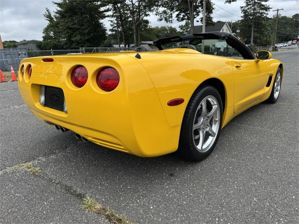 2003 Chevrolet - Image 5 of 27