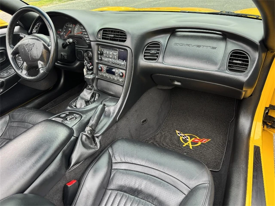 2003 Chevrolet - Image 17 of 27