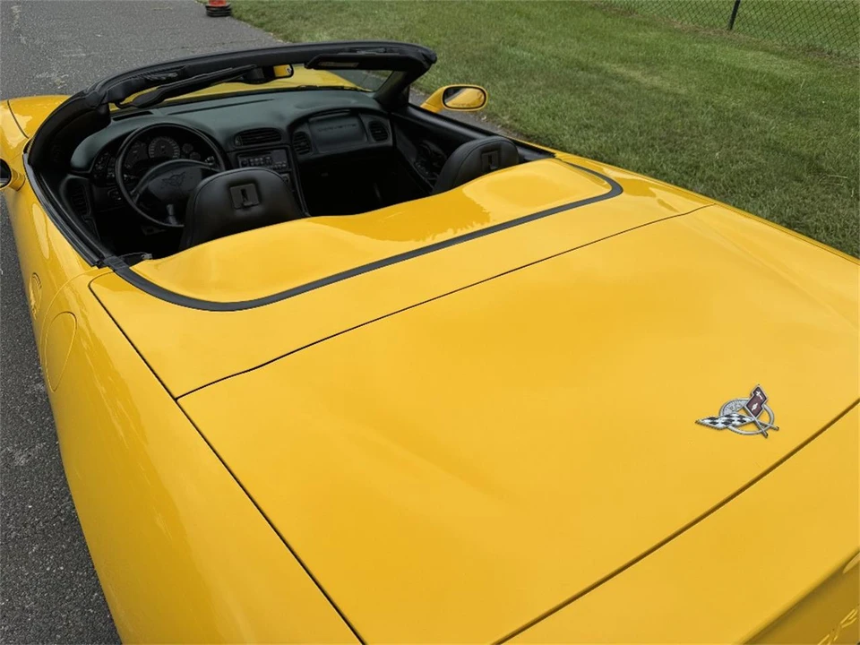 2003 Chevrolet - Image 16 of 27