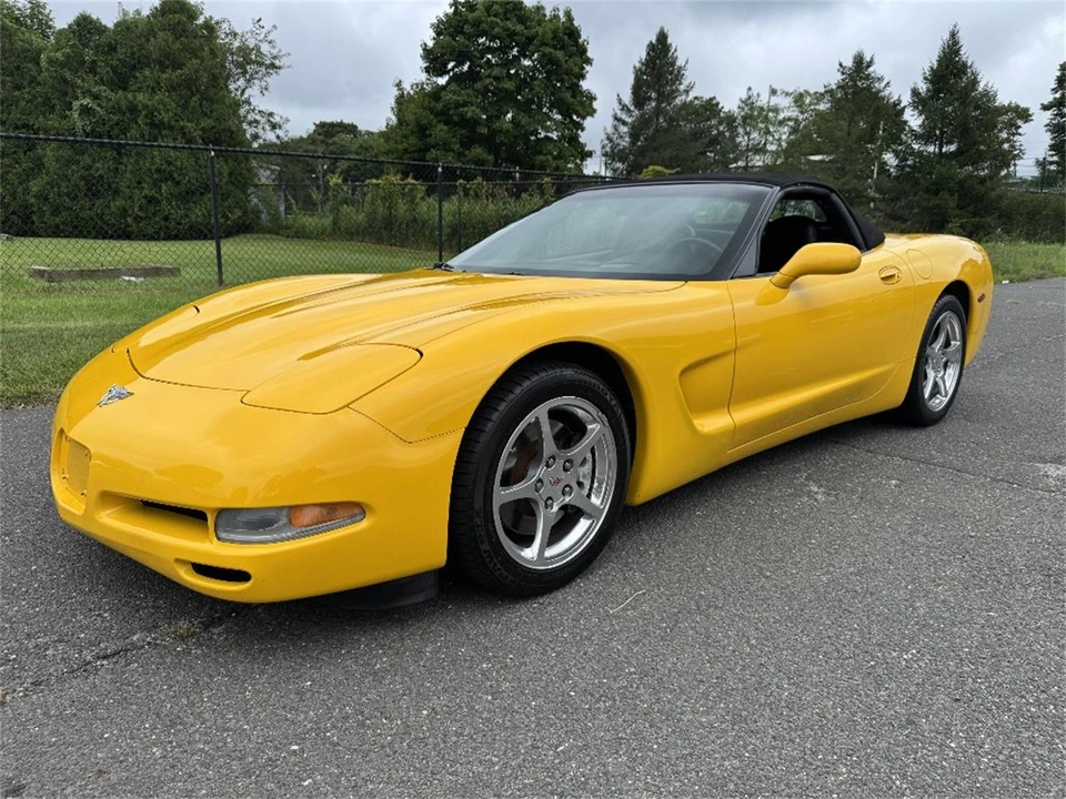2003 Chevrolet - Image 9 of 27