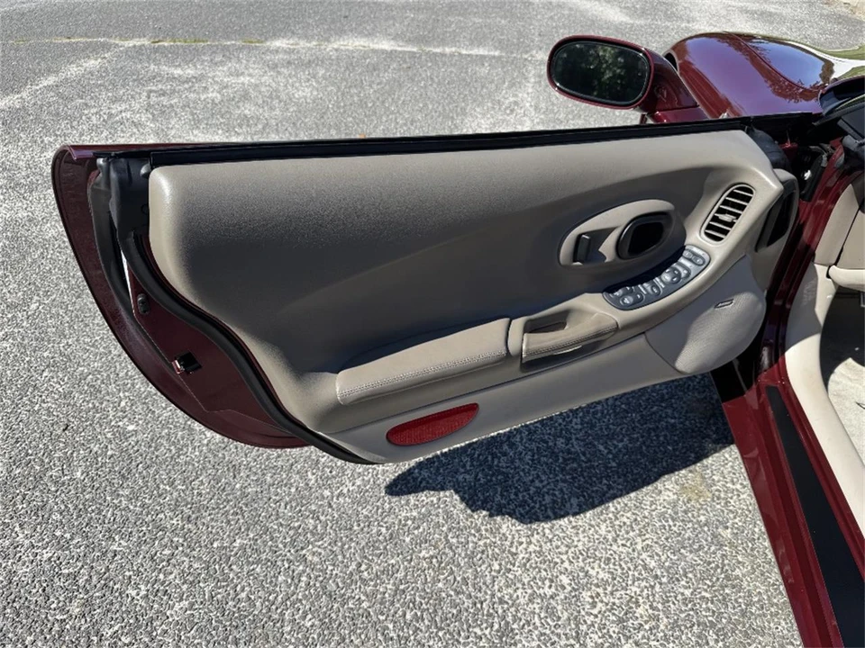2003 Chevrolet Corvette C5 - Image 17 of 29