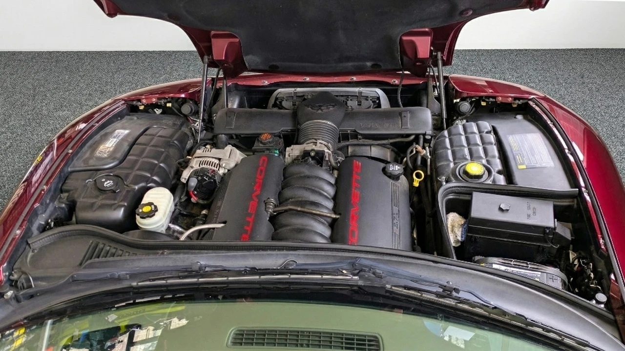 2003 Chevrolet Corvette C5 - Image 16 of 31
