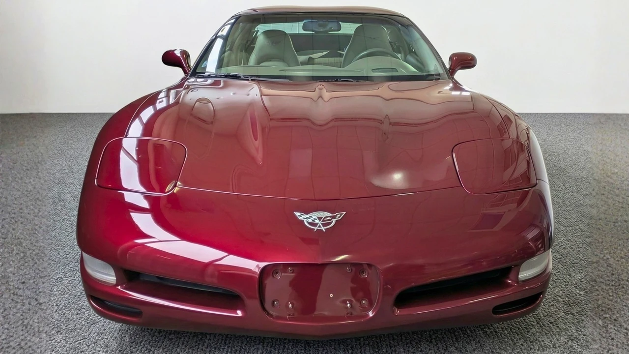 2003 Chevrolet Corvette C5 - Image 2 of 31