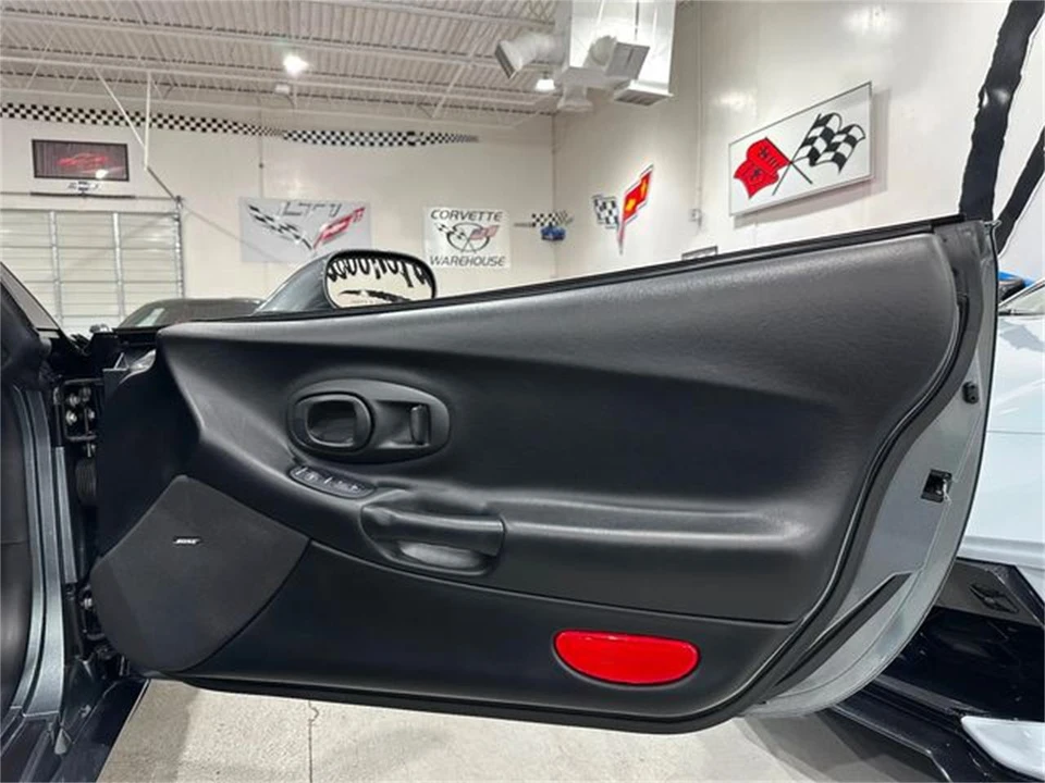2003 Chevrolet Corvette C5 - Image 16 of 30