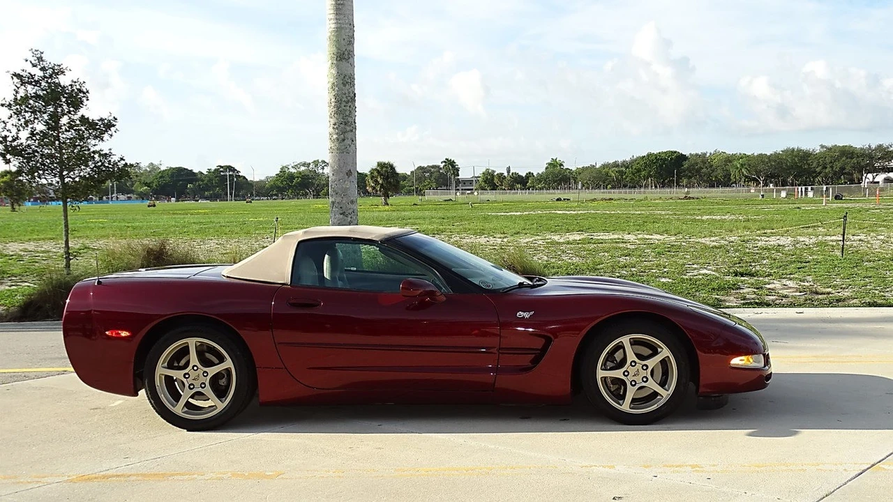 2003 Chevrolet Corvette C5 - Image 2 of 20