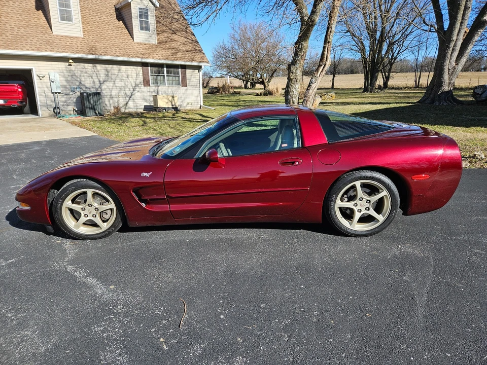 2003 Chevrolet Corvette C5 - Image 2 of 12