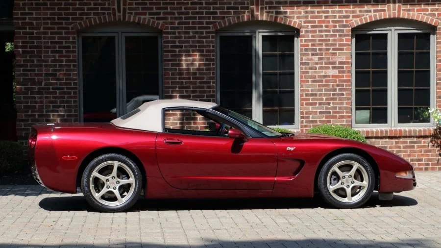 2003 Chevrolet Corvette C5 - Image 2 of 12