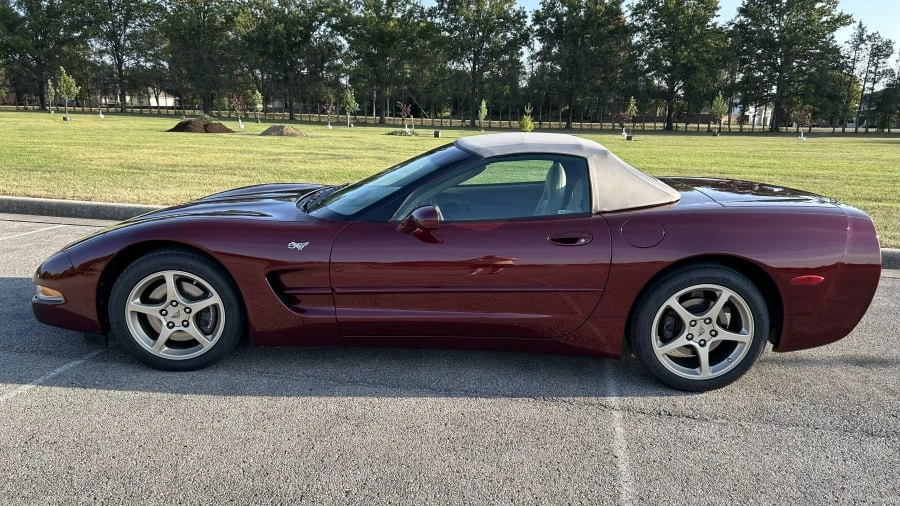 2003 Chevrolet Corvette C5 - Image 2 of 28
