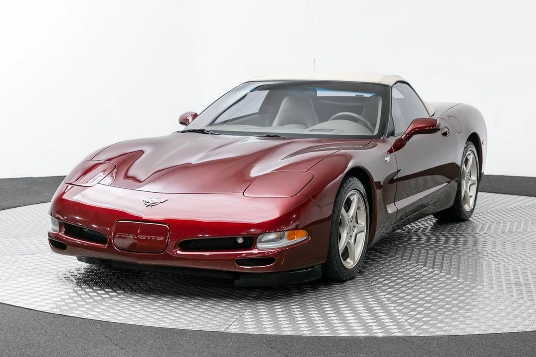 2003 Chevrolet Corvette C5 - Image 2 of 12
