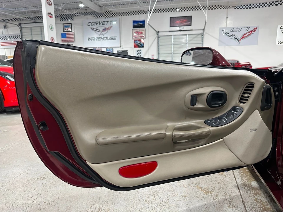 2003 Chevrolet Corvette C5 - Image 16 of 21