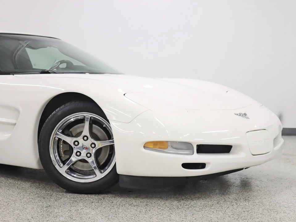 2003 Chevrolet Corvette C5 - Image 2 of 12