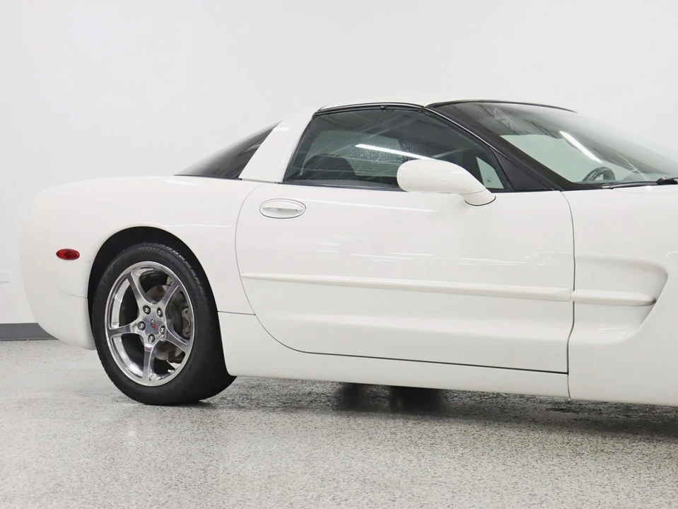 2003 Chevrolet Corvette C5 - Image 3 of 12